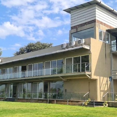 Ananta Villa Lonavala Kültér fotó